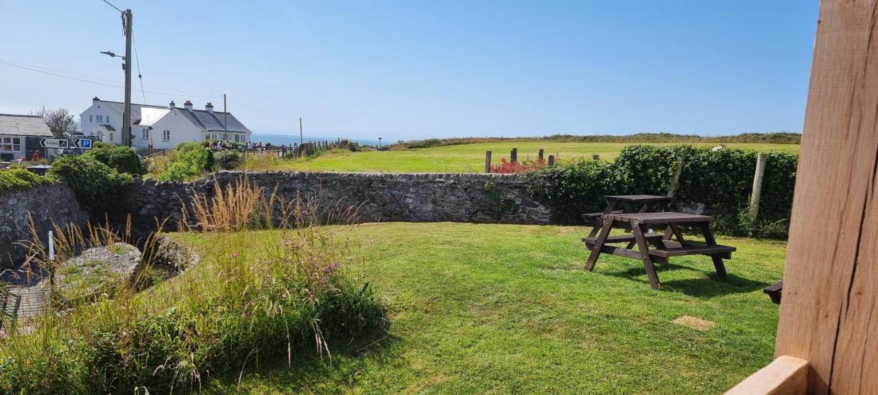 The Lobster Pot Cottage Church Bay Llanrhyddlad Exterior photo